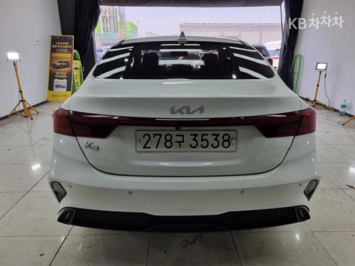 Kia K3 1.6 Gasoline Trendy 5