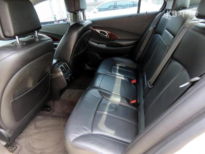 Chevrolet Alpheon EL240 Premium 7