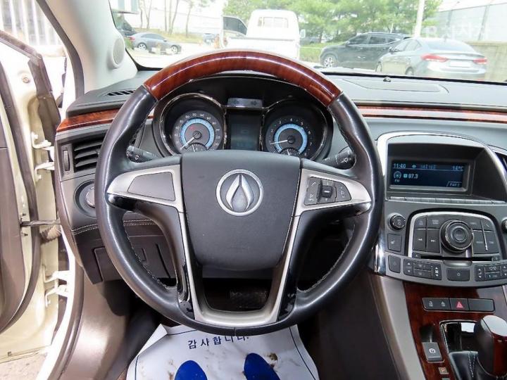 Chevrolet Alpheon EL240 Premium 9