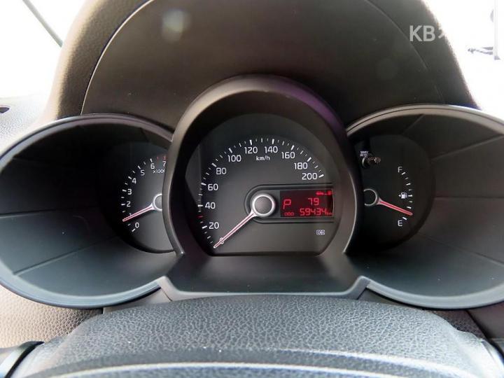 Kia Morning Deluxe Trendy 10