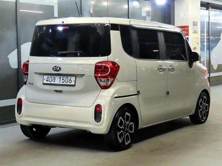 Kia Ray 1.0 Gasoline Prestige 5