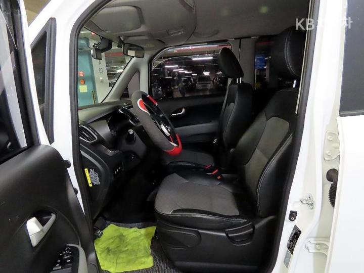 Kia Ray 1.0 Gasoline Prestige 7