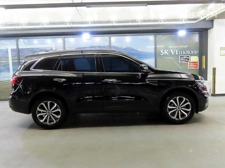 Renault QM6 2.0 LPe 2WD LE 4