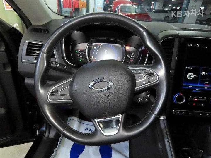 Renault QM6 2.0 LPe 2WD LE 9