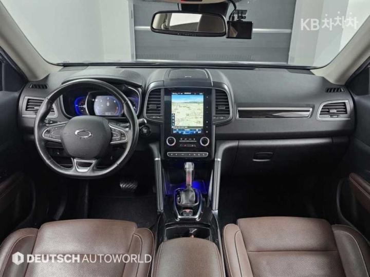 Renault QM6 2.0 2WD RE Signature 8