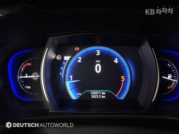 Renault QM6 2.0 2WD RE Signature 9