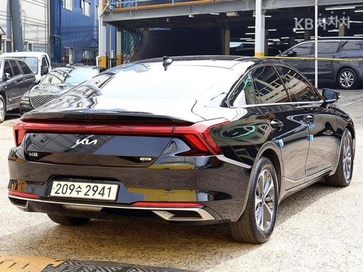 Kia K8 Hybrid 1.6 Turbo Noblesse 5