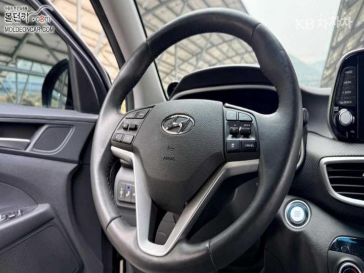 Hyundai Tucson Diesel e-VGT R 1.6 2WD Modern 10