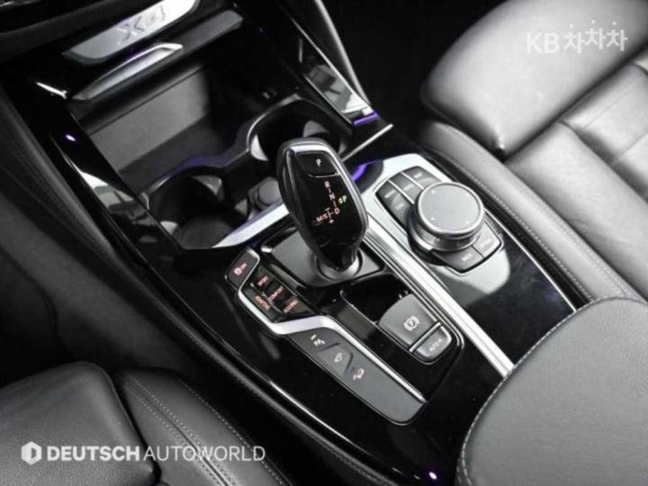 BMW X4 New G02 xDrive 20i M Sport X 10