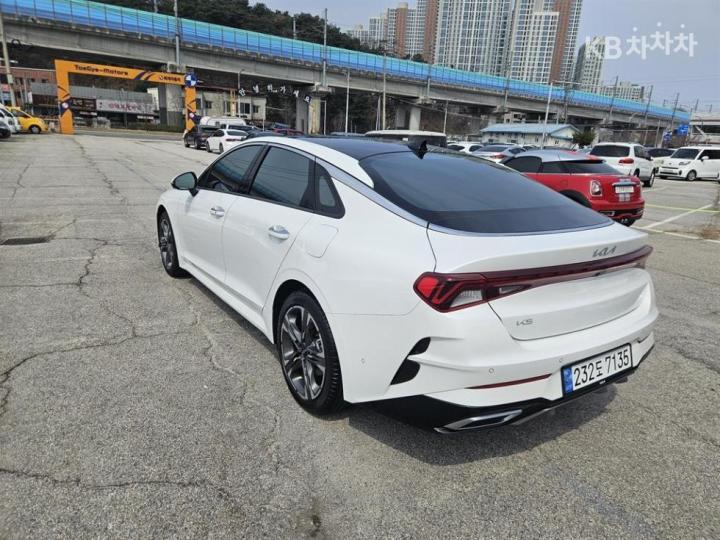 Kia K5 2.0 Gasoline Signature 7