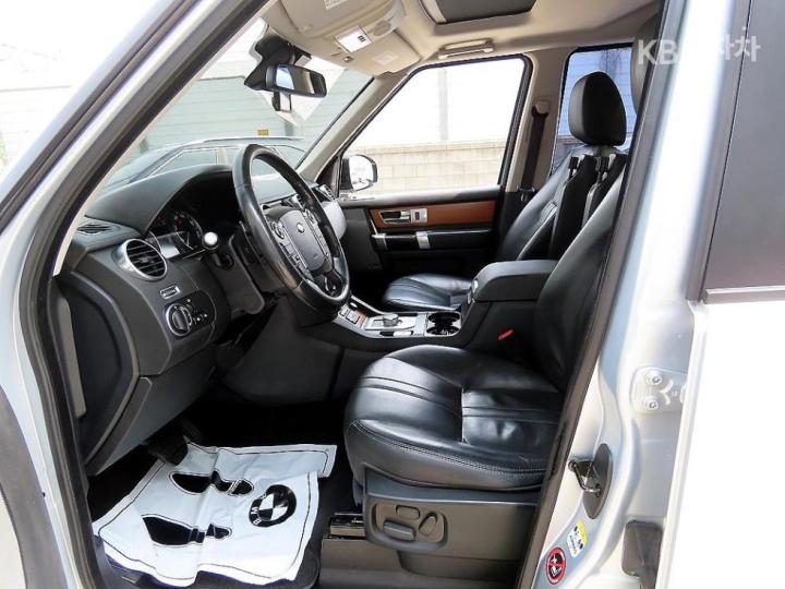 Land Rover Discovery 4 3.0 SDV6 SE 6