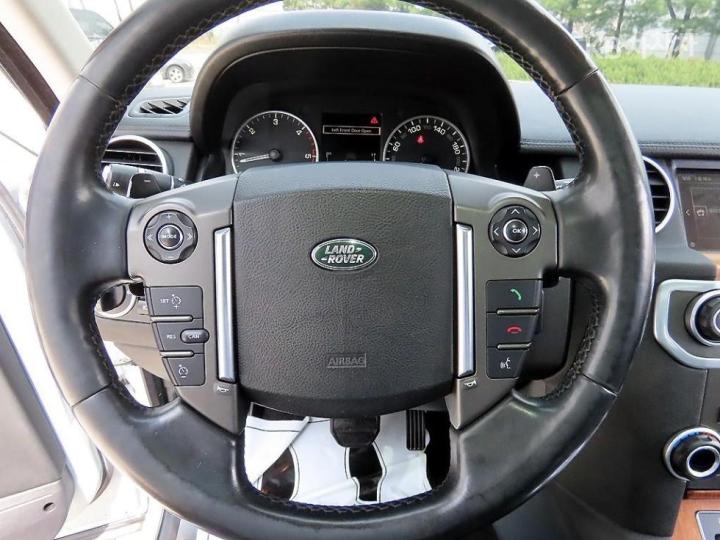 Land Rover Discovery 4 3.0 SDV6 SE 9