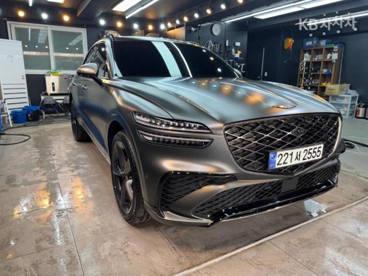 Genesis GV70 Gasoline 2.5T Sport Package AWD 3