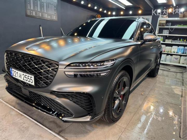 Genesis GV70 Gasoline 2.5T Sport Package AWD 4