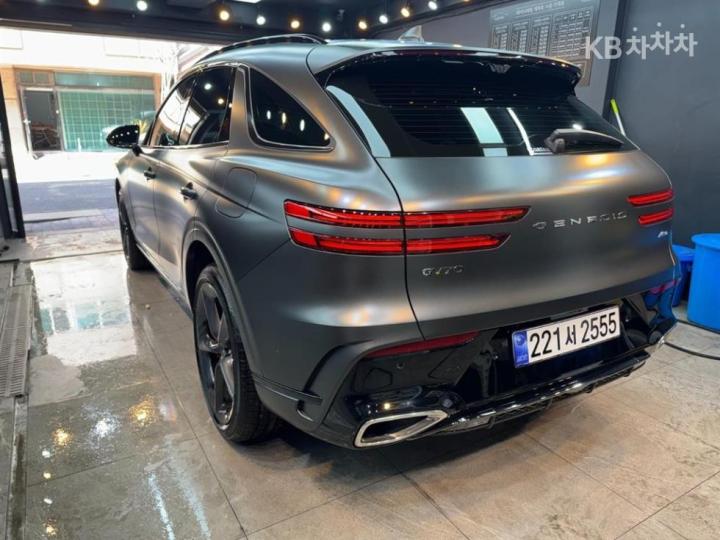 Genesis GV70 Gasoline 2.5T Sport Package AWD 6