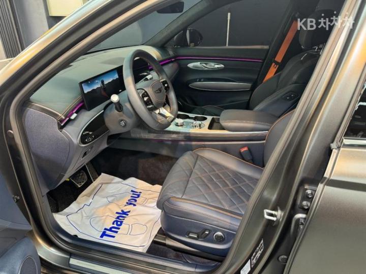 Genesis GV70 Gasoline 2.5T Sport Package AWD 10