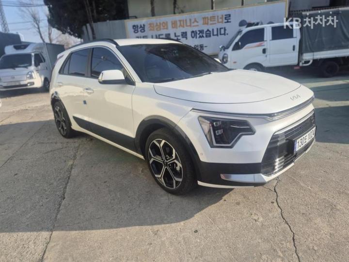 Kia Niro The 1.6 HEV Signature 4