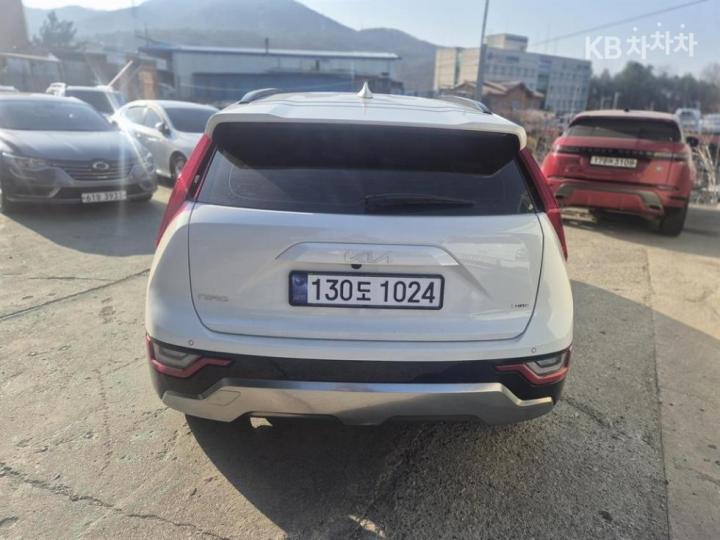 Kia Niro The 1.6 HEV Signature 7