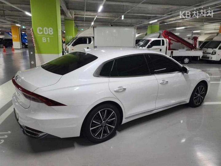 Hyundai Grandeur LPi 3.0 Exclusive 4