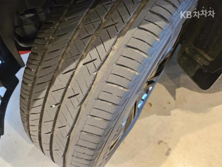 KG Mobility (Ssangyong) Rexton Sport Khan 2.2 4WD Prestige 8