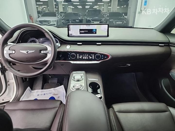 Genesis GV70 Gasoline 2.5T AWD 8