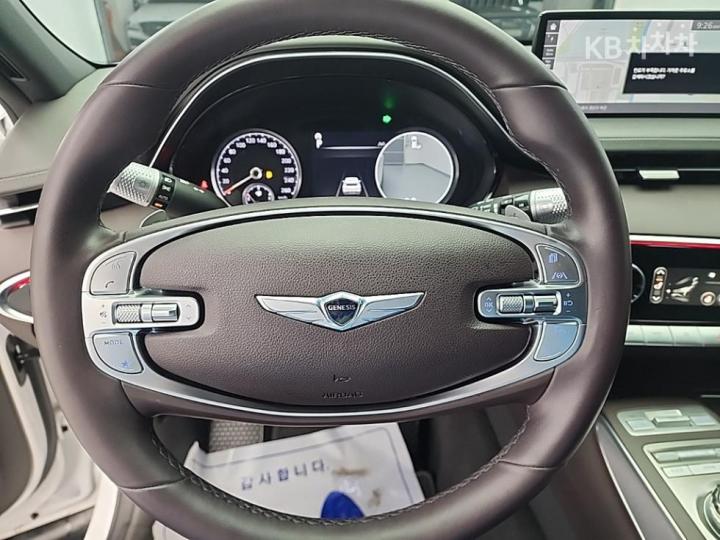 Genesis GV70 Gasoline 2.5T AWD 10