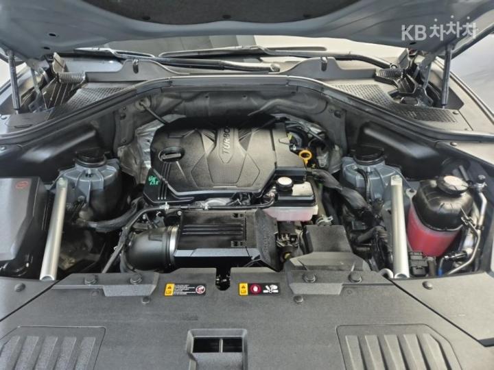 Genesis GV80 2.5 Turbo Gasoline AWD 6