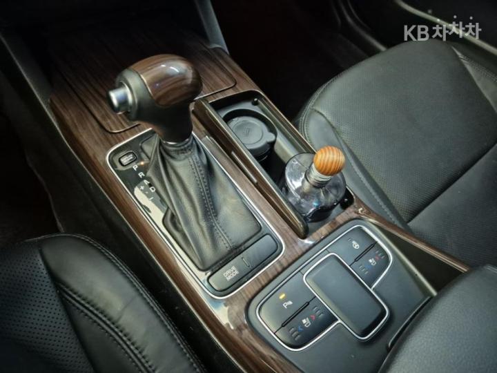 Kia K7 2.4 GDI Prestige 9