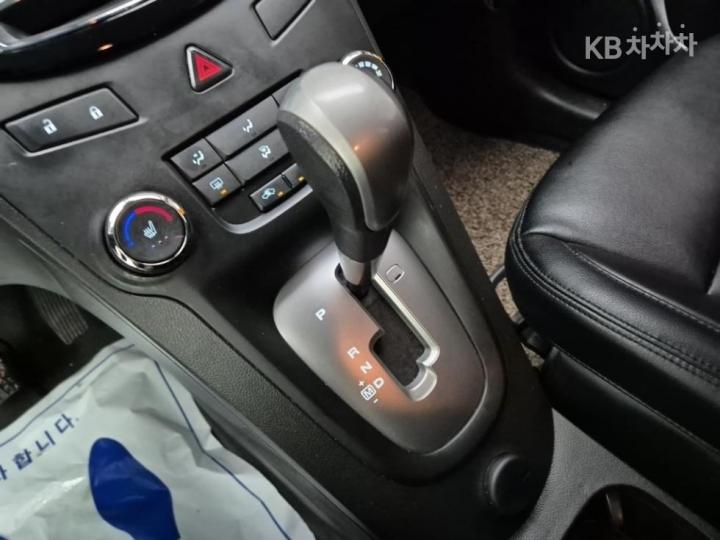 Chevrolet Orlando LPG LT Convenience 9