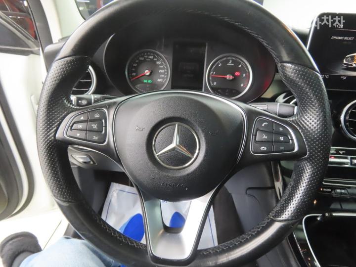 Mercedes-Benz GLC-Class X253 220d 4Matic Base Type 9