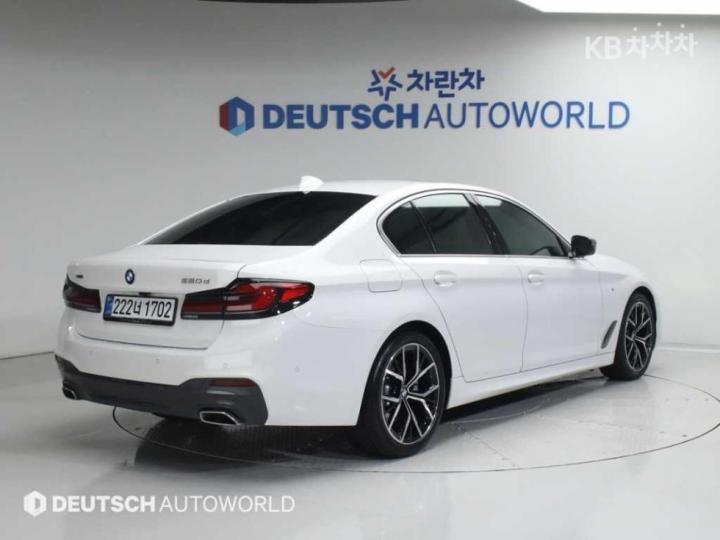 BMW 5 Series G30 520d xDrive M Sport Package Plus 3