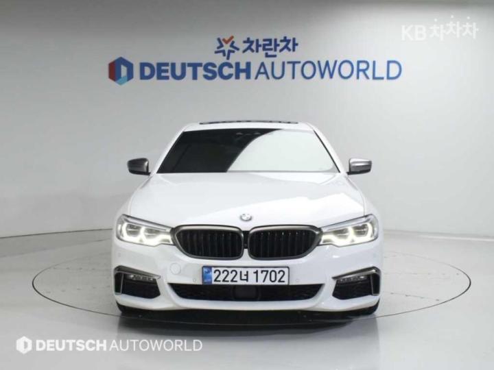 BMW 5 Series G30 520d xDrive M Sport Package Plus 4