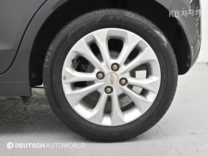 Chevrolet Spark Premier Base Type 6