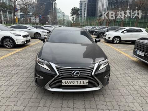 Lexus ES New 300h Supreme 2