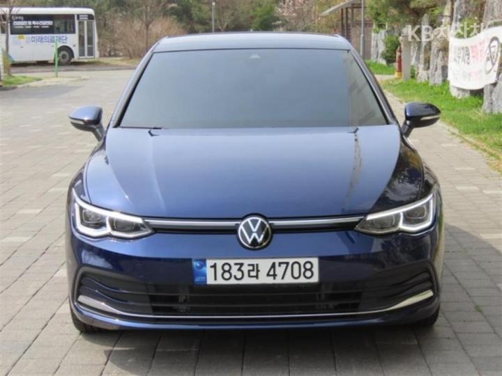 Volkswagen Golf The 8 MK8 2.0 TDI Prestige