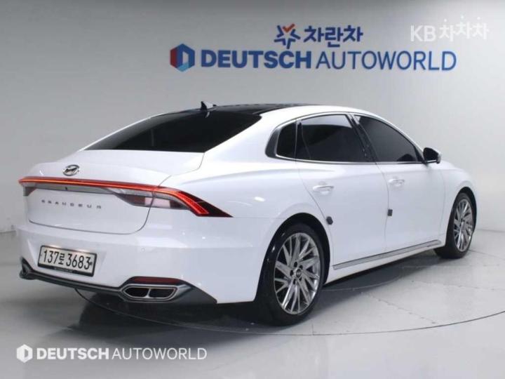 Hyundai Grandeur 2.5 Calligraphy 3