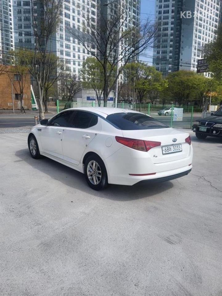 Kia K5 2.0 LPI Deluxe 3