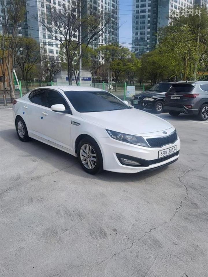 Kia K5 2.0 LPI Deluxe 5