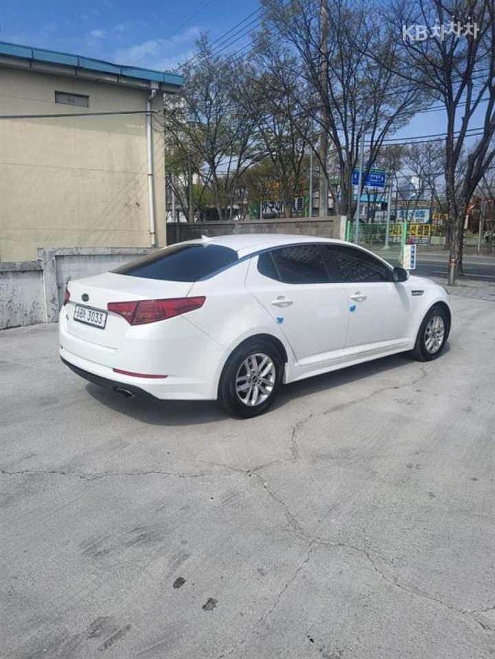 Kia K5 2.0 LPI Deluxe 7