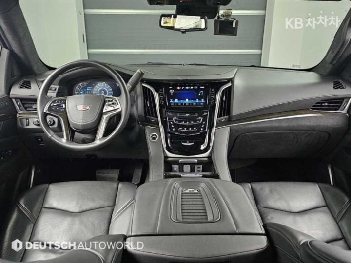 Cadillac Escalade 6.2 V8 8