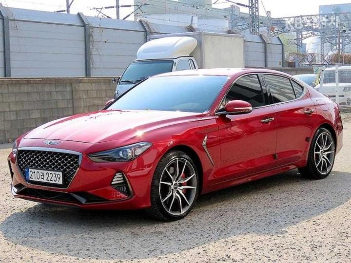 Genesis G70 2.0T AWD Sport Package 3