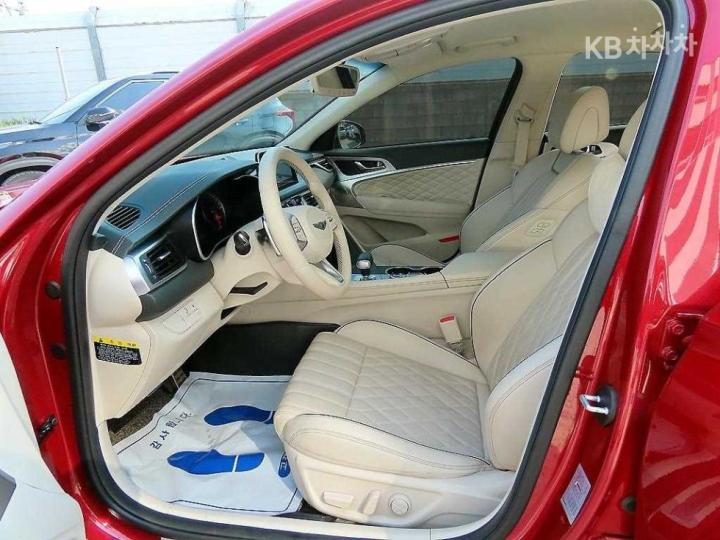 Genesis G70 2.0T AWD Sport Package 6