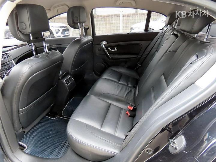 Renault SM5 New Platinum RE Base Type 7