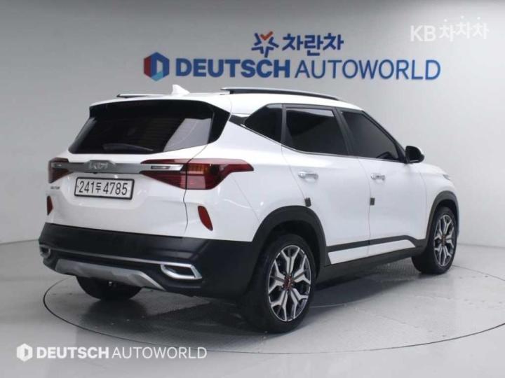 Kia Seltos 1.6 Gasoline Turbo 2WD Signature 3