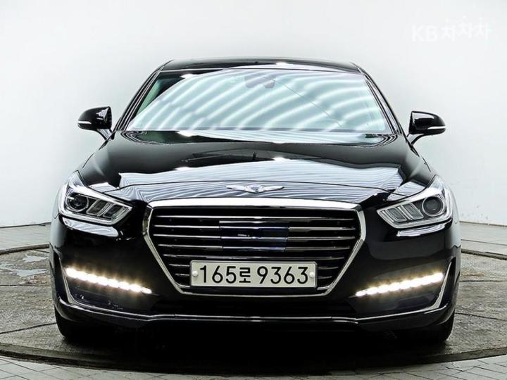 Genesis EQ900 3.8 GDI AWD Luxury