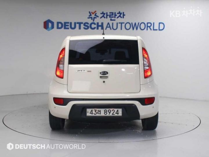 Kia Soul 1.6 GDI Luxury Base Type 5