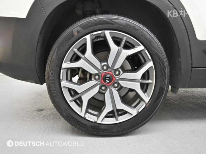 Kia Seltos 1.6 Gasoline Turbo 4WD Noblesse 6