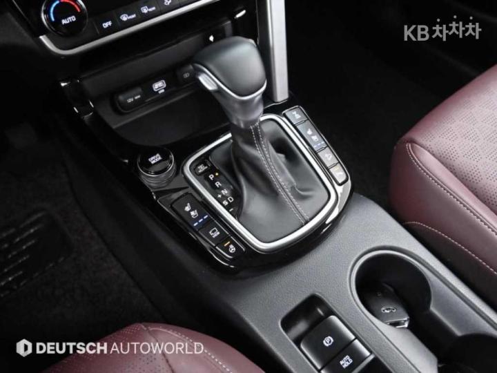 Kia Seltos 1.6 Gasoline Turbo 4WD Noblesse 10