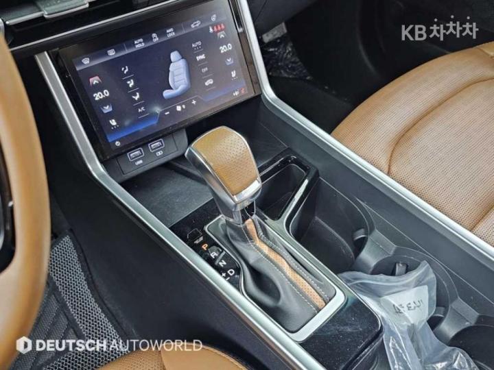 KG Mobility (Ssangyong) Torres J100 1.5 GDI Turbo AWD T7 10