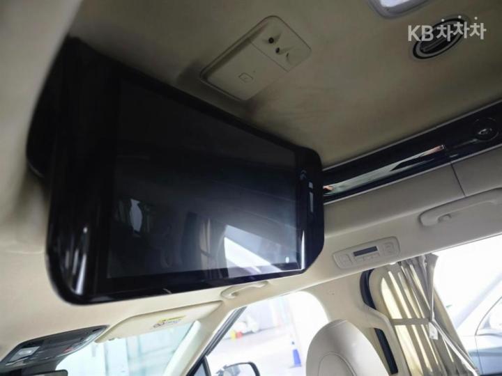 Kia Carnival High Limousine G3.5 GDI Signature 7